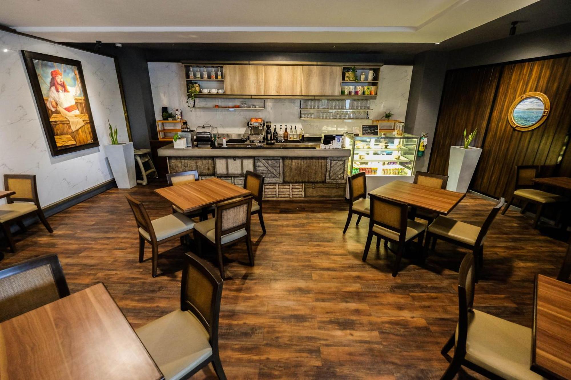 Cebu Quincentennial Hotel Экстерьер фото